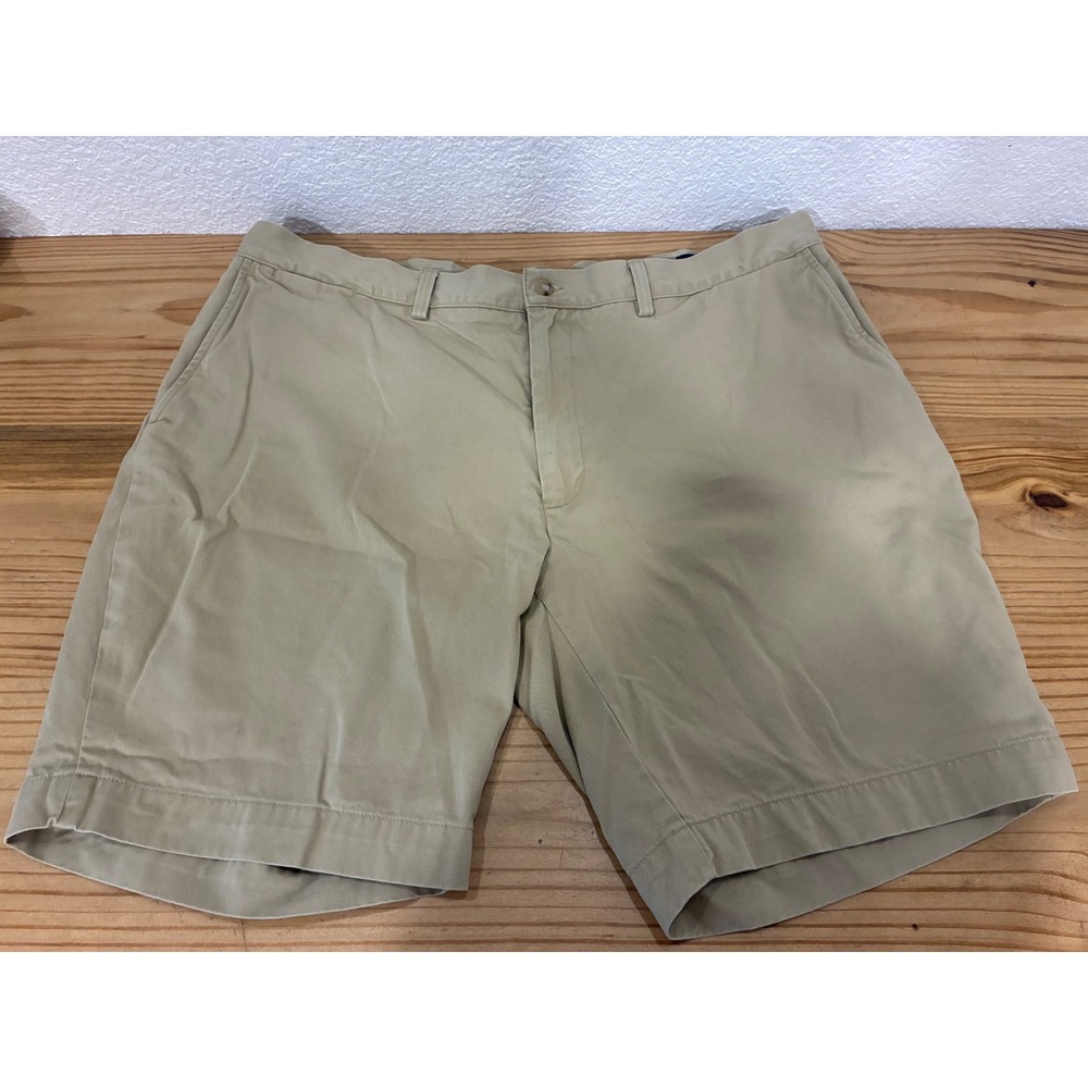 Polo Ralph Lauren Classic Fit size 42 Khaki Shorts 9" inseem